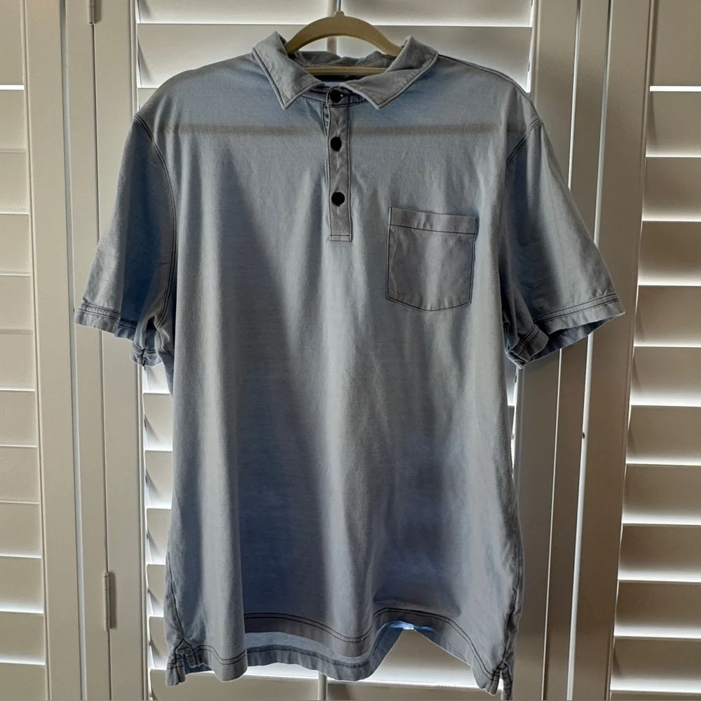 Banana Republic Men’s Light Blue Polo Shirt Short Sleeves XL
